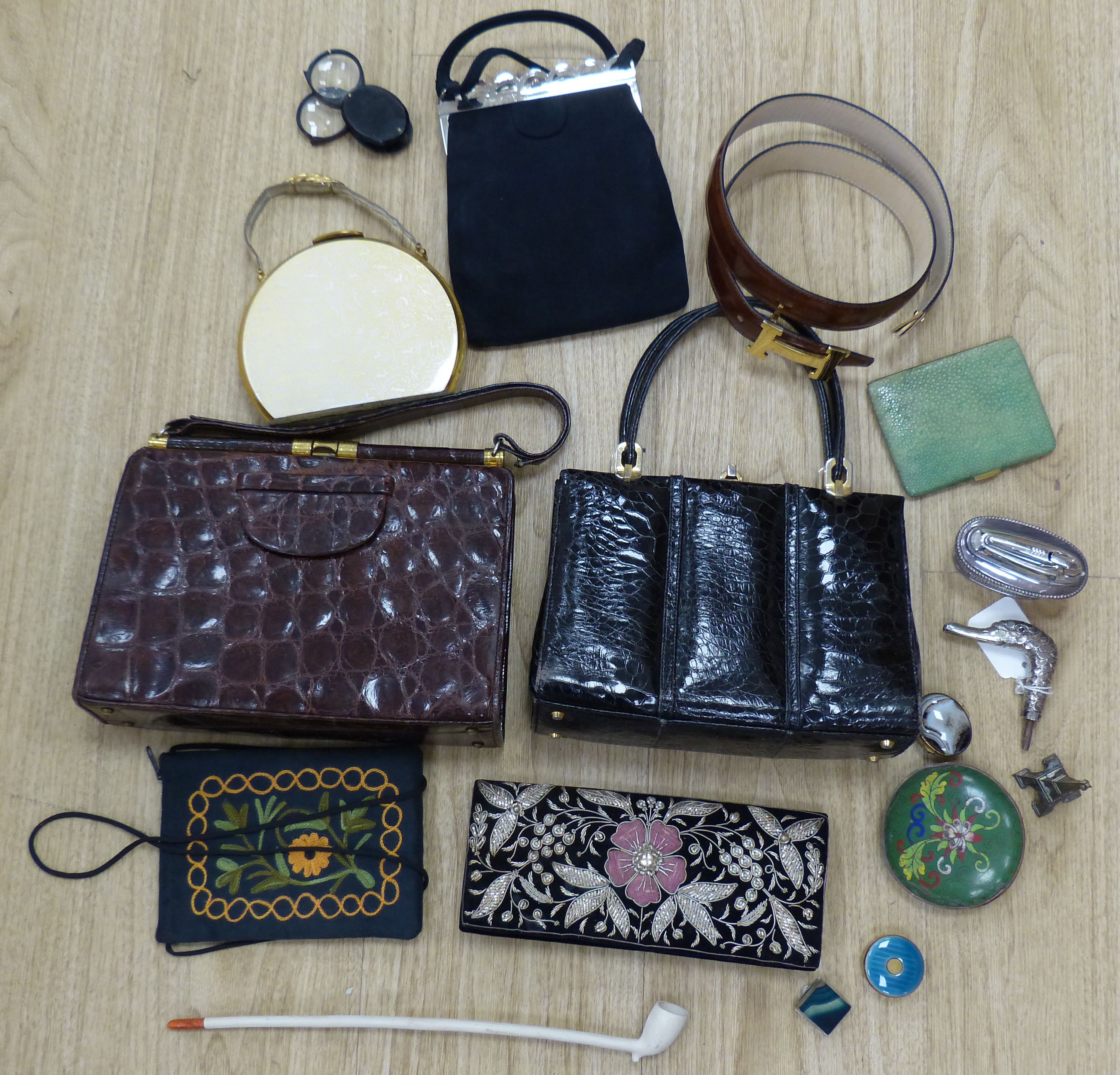 A silver duck umbrella handle, a shagreen cigarette case, horn spy glass boxes and five bags, etc.